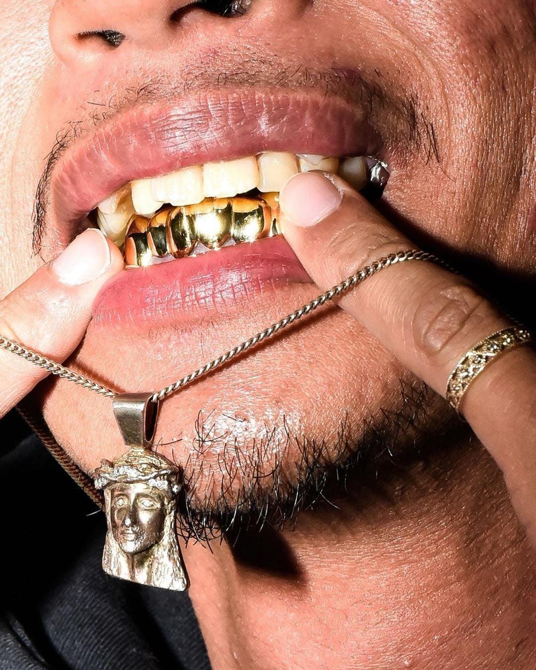 한번쯤 맞춰보고픈 그릴즈✨ 이미지6