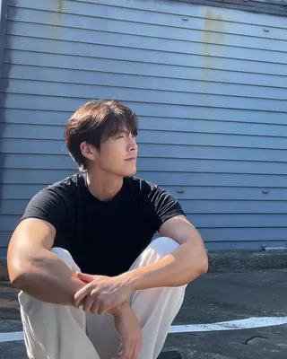 묵직한 검정 무지티 패션🧔🏻♂️🔥 이미지