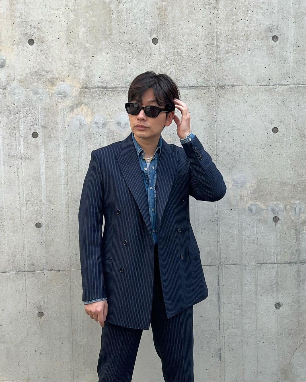 전천후로 활용 가능한 데님셔츠👔 이미지10