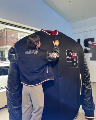 나는 아직 바시티 못보낸다⚾️ 이미지