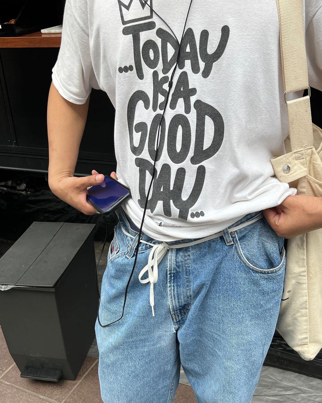 신발끈 있는데 벨트 왜 삼?🪢 이미지