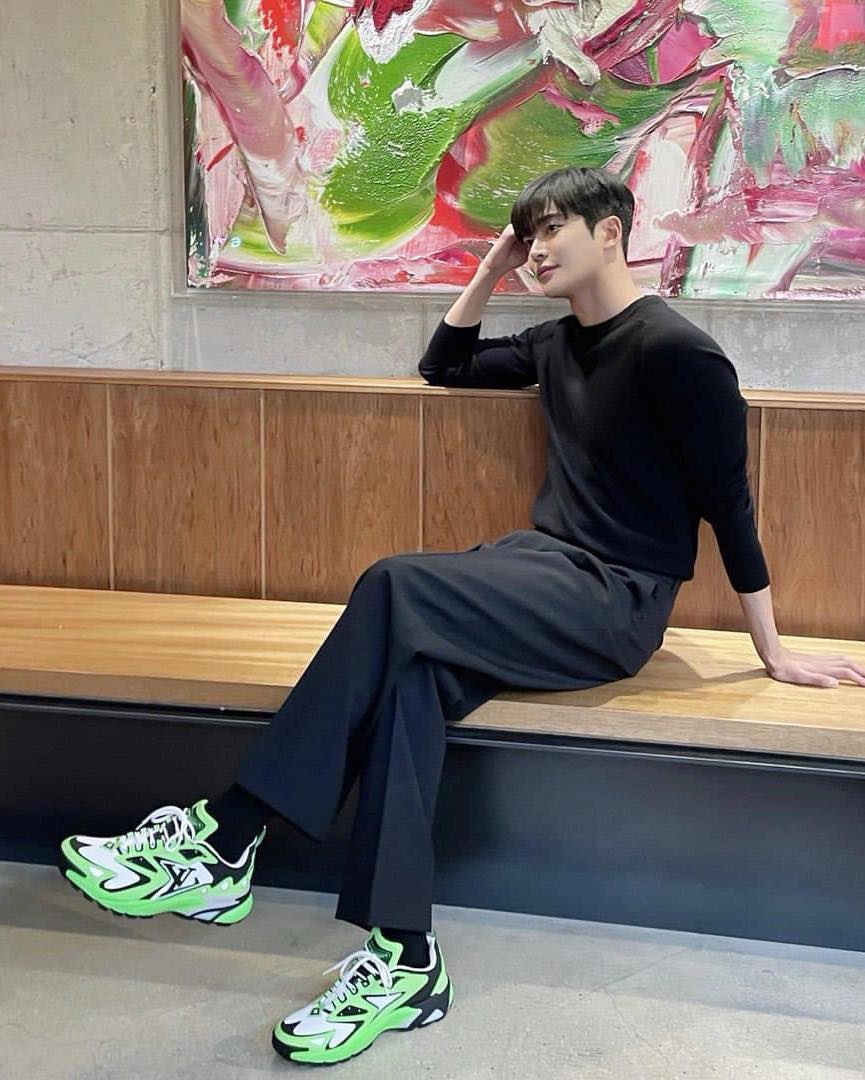 겨울은 와이드슬랙스 국룰🤵🏻👔 이미지6
