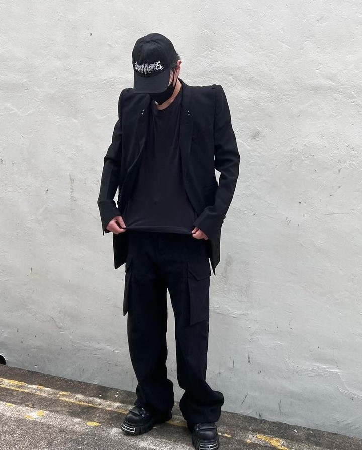 릭오웬스의 어깨뽕 유니버스🧛‍♂️ 이미지"