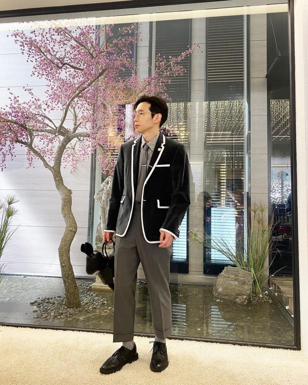 톰브라운 수트는 못참지👨💼 이미지3