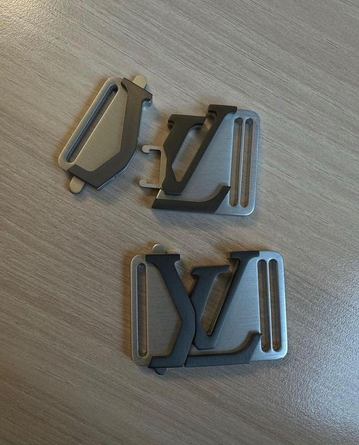 루이비통의 디테일들🔍 이미지