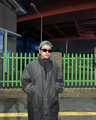 이 형은 볼캡 뒤로 쓰는게 취미🧢​ 이미지