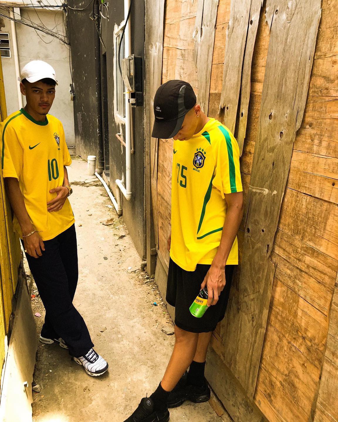 한결같아 정감가는 브라질 유니폼🇧🇷 이미지