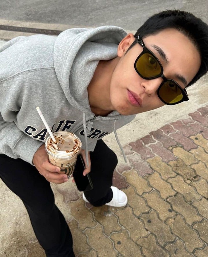 편한건 후드집업이지👍🏻⁠ 이미지