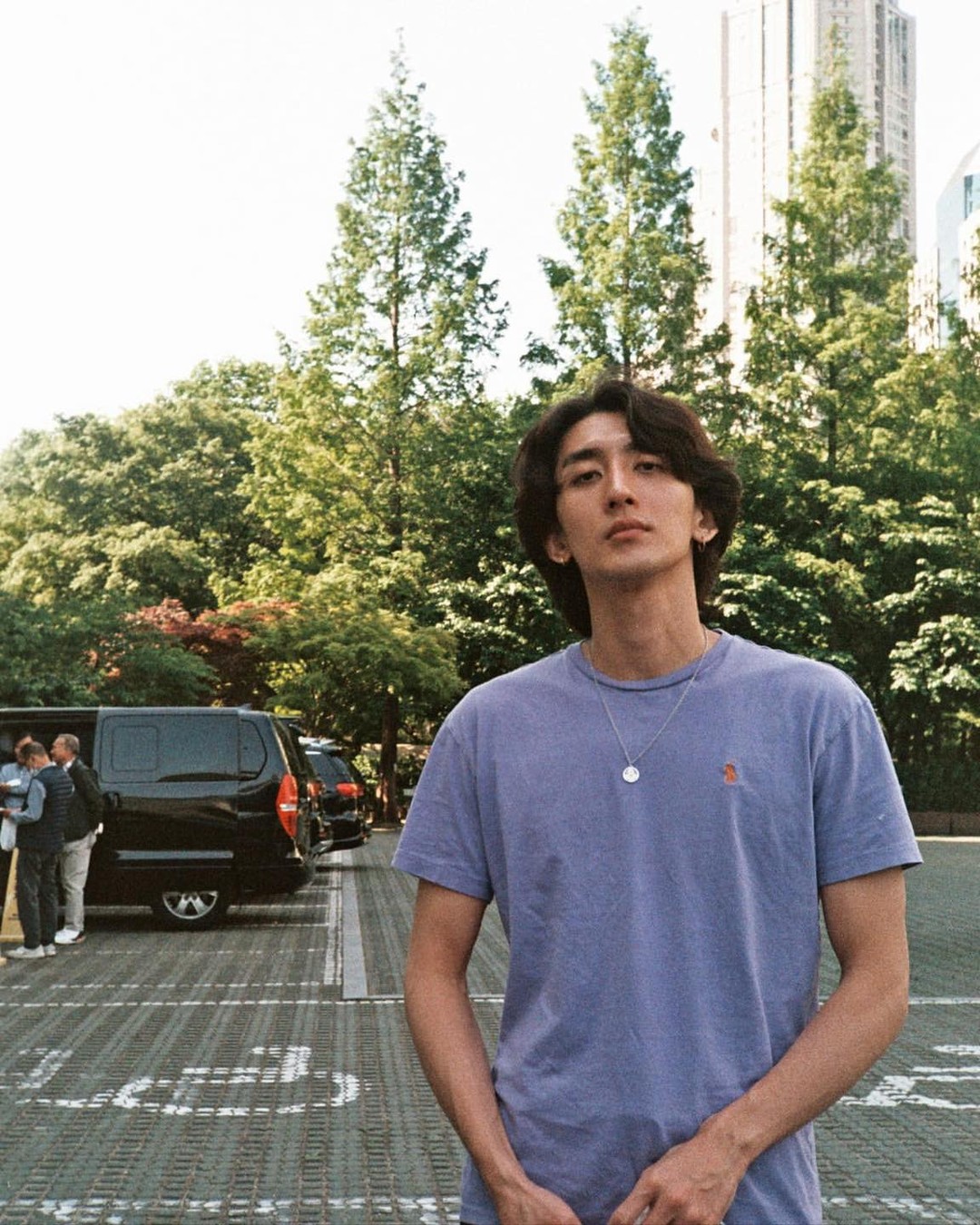 티셔츠 이외엔 사치인 사람 모임🚶 이미지