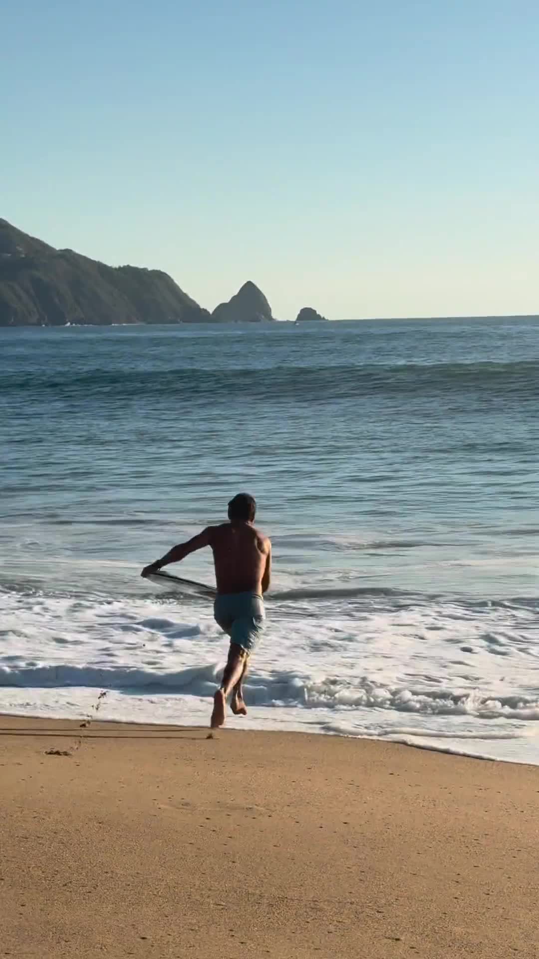 낭만은 이게 낭만이지🌊🏄‍♂️올 여름이 벌써 기대되는 이유🏝️⁠ 이미지