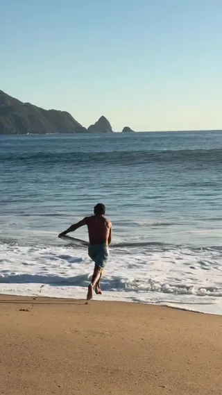 낭만은 이게 낭만이지🌊🏄‍♂️올 여름이 벌써 기대되는 이유🏝️⁠ 이미지
