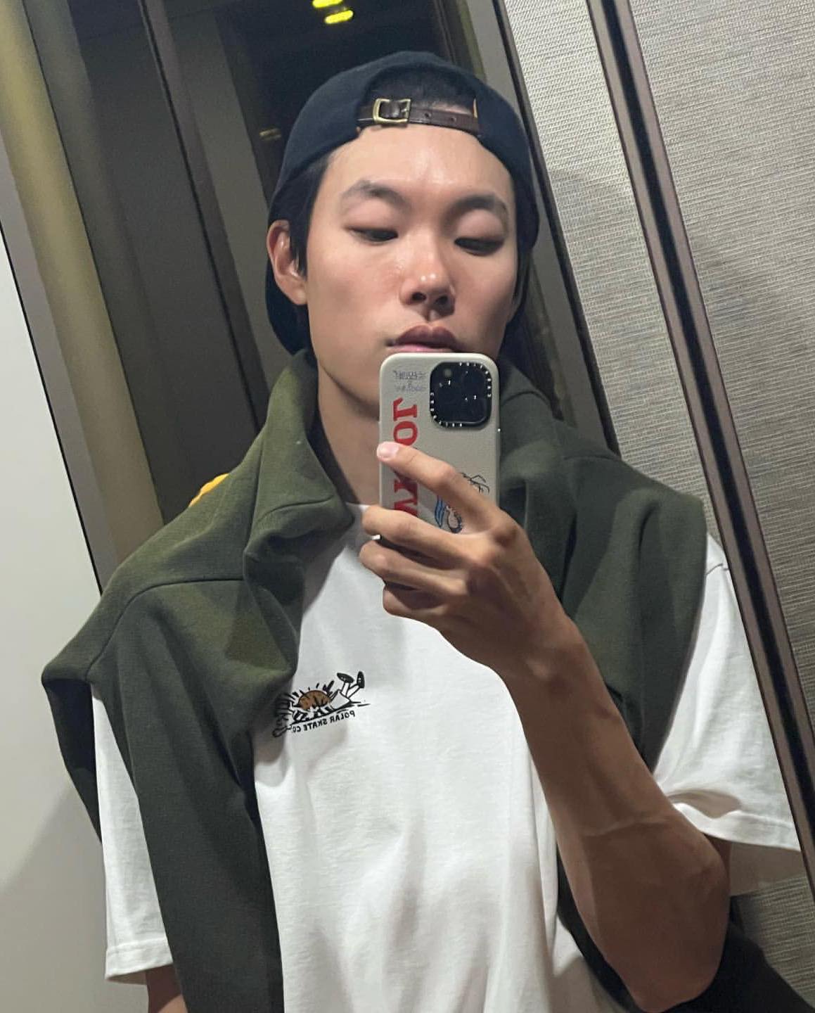 꾸러기같이 모자 돌려쓰기🧢 이미지1