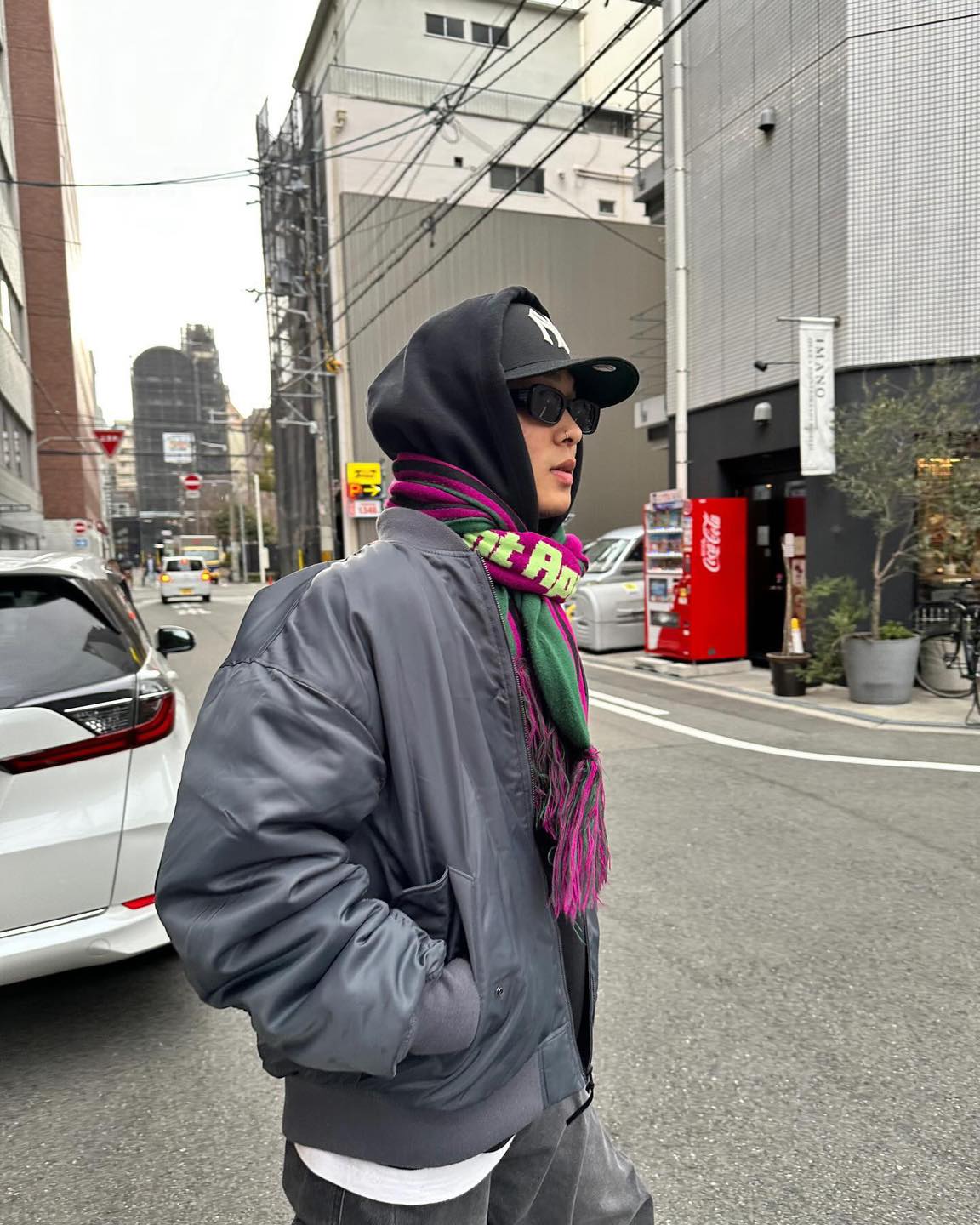 볼캡과 머플러는 세트여🍔🥤 이미지