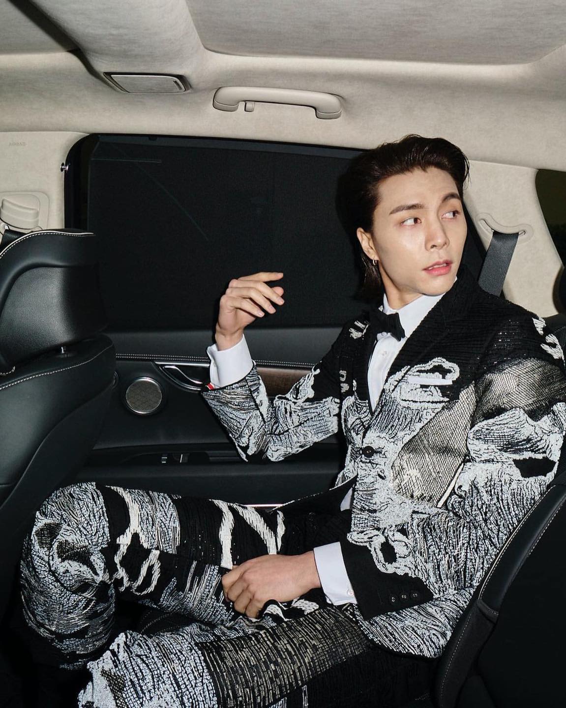 NCT 쟈니의 톰브 소화력👔 이미지8
