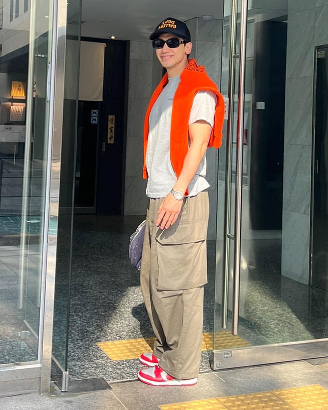 마초같은 갤러리디파트먼트🎨 이미지