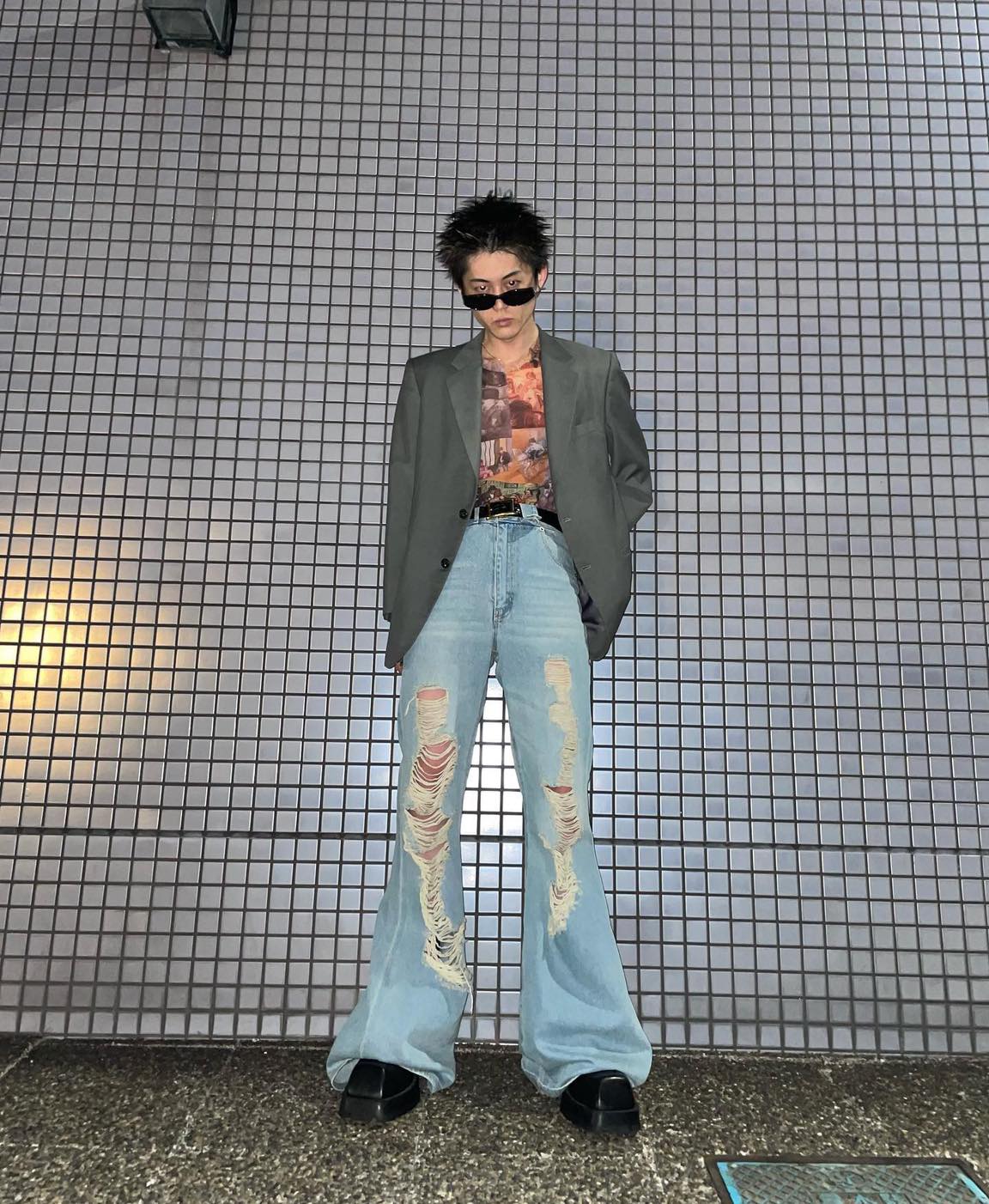 점점 더 과감해지는 부츠컷 라인👀 이미지3