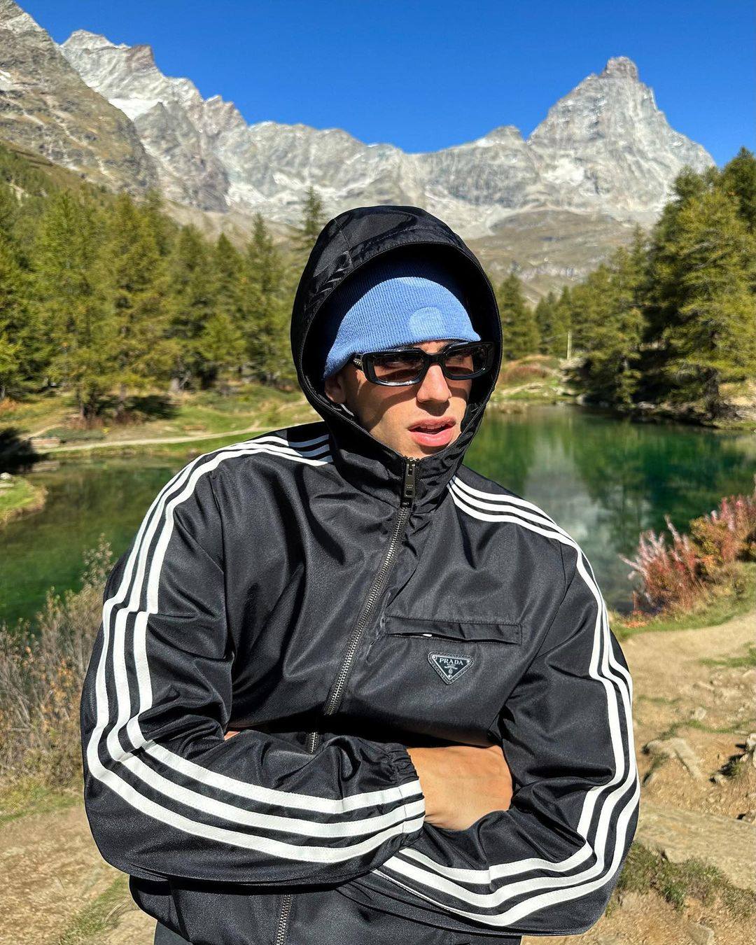 다시 유행하는 아디다스 트랙탑😎👊 이미지