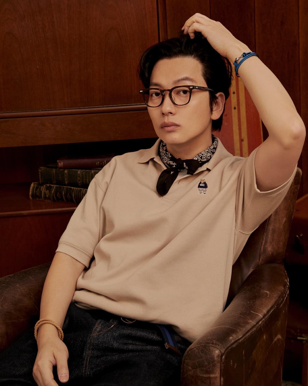 요즘 핫한 동휘형😎 x 🐻@휘아유
여름 진리 반팔셔츠👕🏈무신사 한정발매 곰돌이ㄱㄱ #광고 이미지3