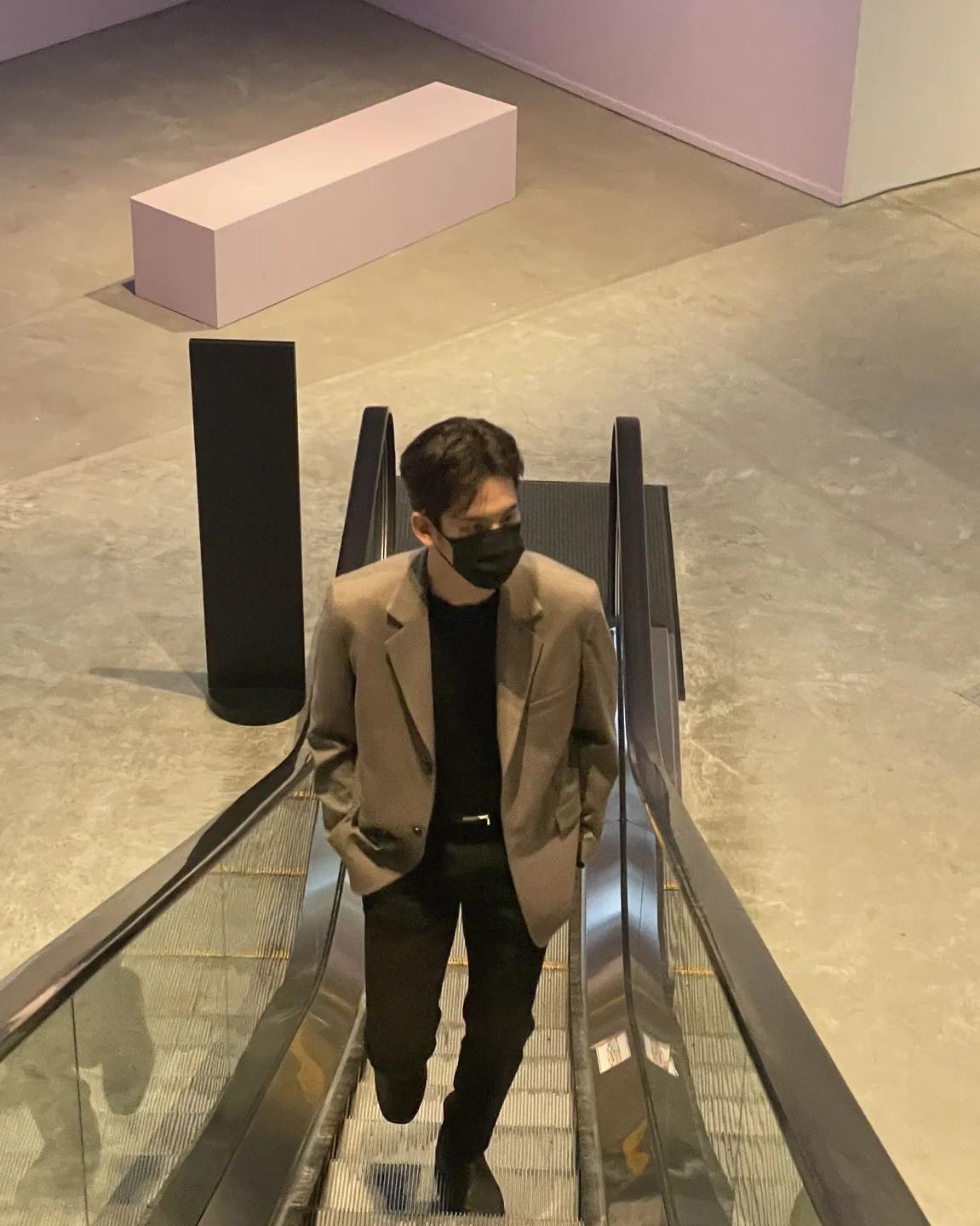 박기웅의 단정한 클래식룩 참고👔 이미지8