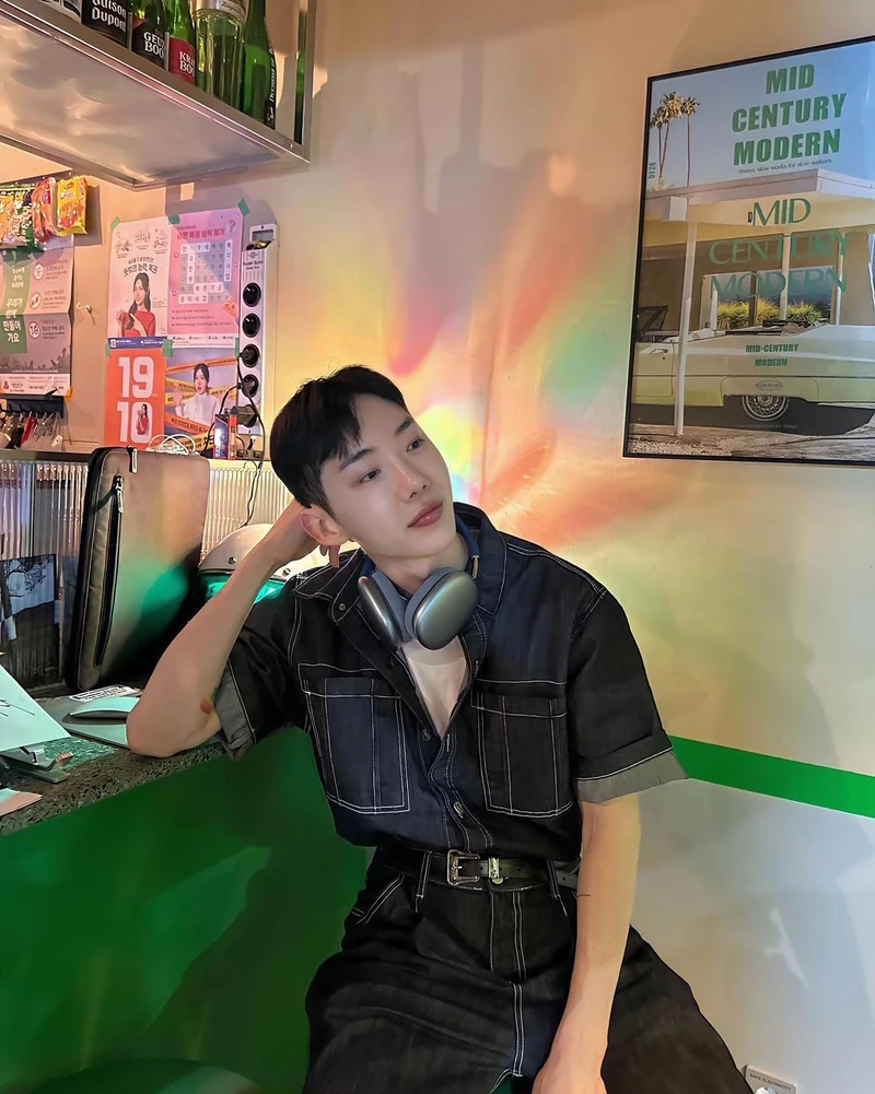 센스가 돋보이는 조권 캐주얼룩👀 이미지6