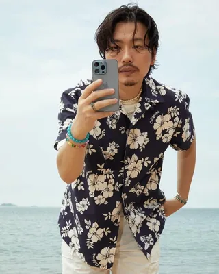 반팔일수록 화려해지는💐 이미지