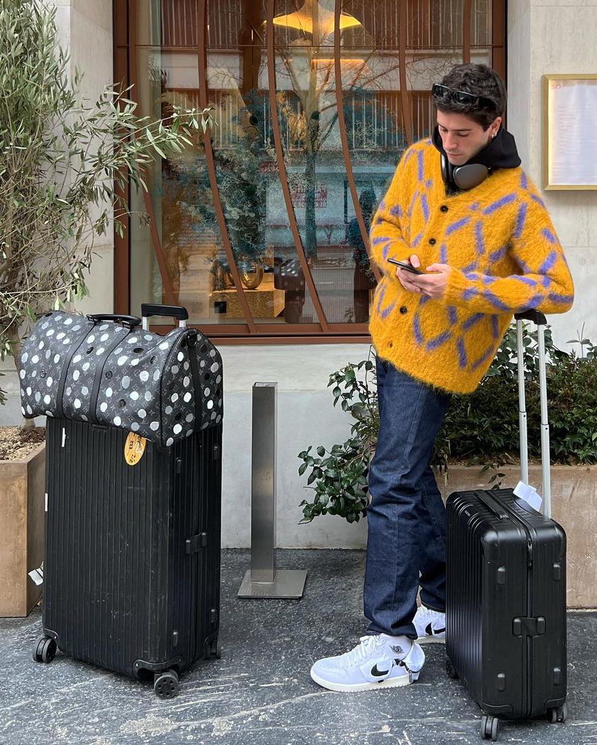 개강 전에 함 나갔다오자✈️ 이미지