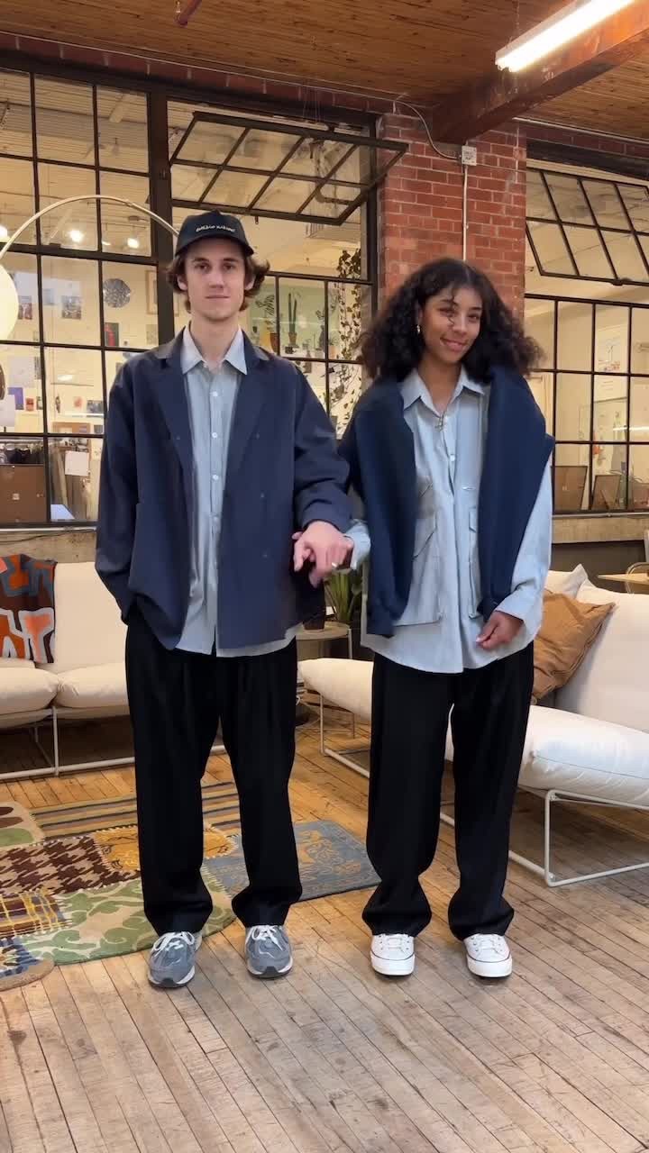 커플 시밀러룩 저장해두자👩‍❤️‍👨👯언젠간 쓸일이 있겠지..🥲​ 이미지