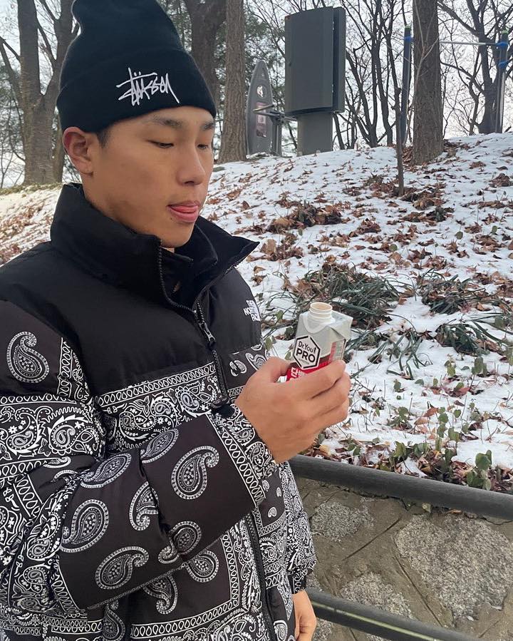 두꺼운 옷으로도 가려지지 않는 코리안 아이언맨 윤성빈🛷💪 이미지2