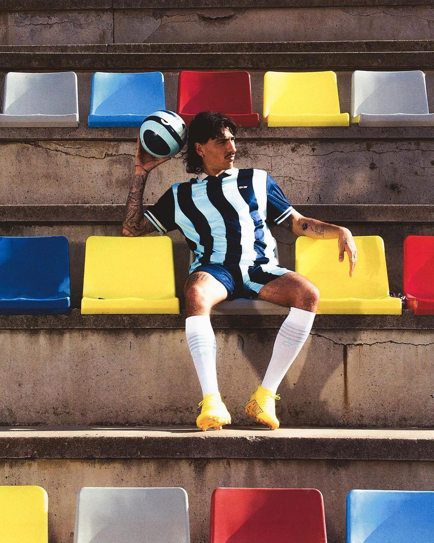 유니폼도 사복처럼 소화하는 베예린🇪🇸 이미지4