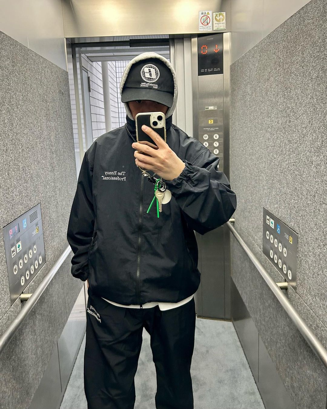 겨울 기본 조합💡후드 + 자켓 이미지