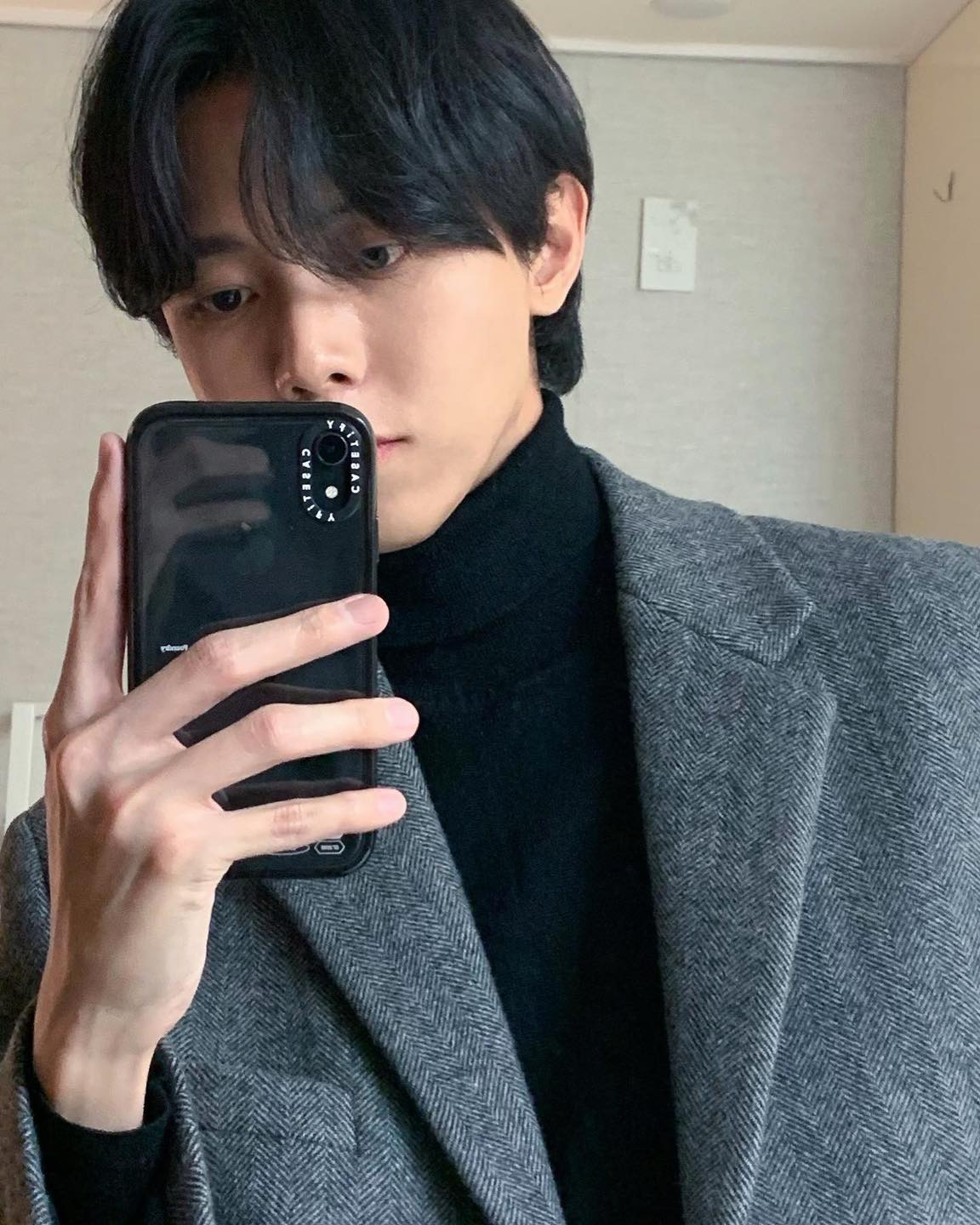 셀카의 완성은 얼굴📸 이미지3