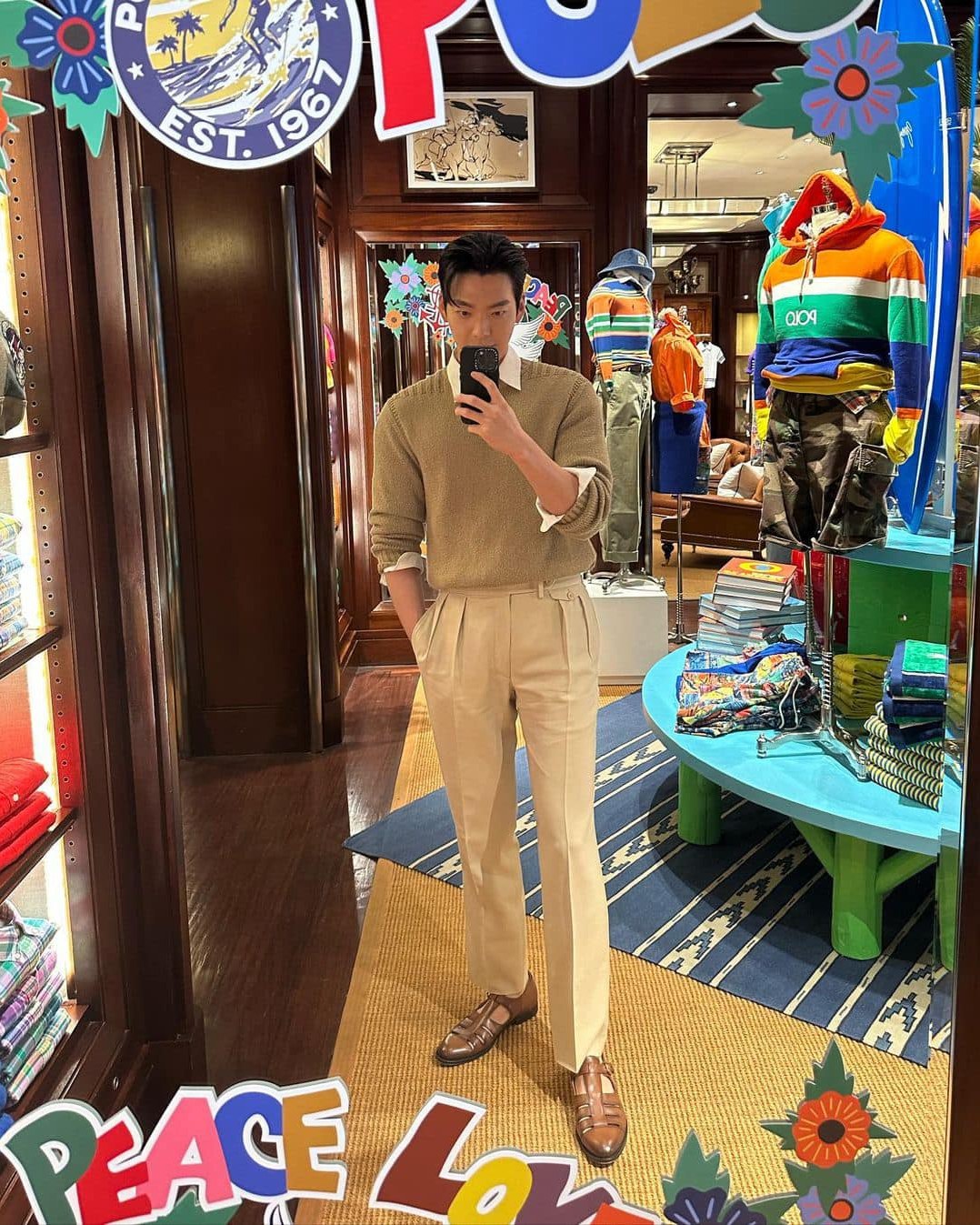 층층이 니트에 셔츠 레이어드🧶👔 이미지