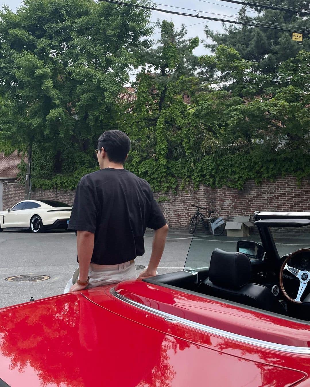 반팔티는 넣어입는 편✔️😎 이미지