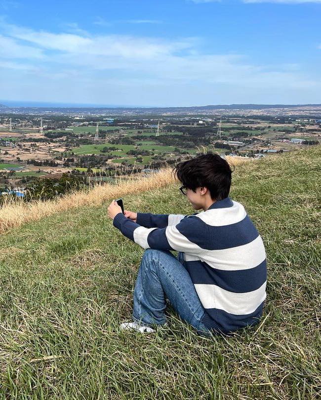 배우 강유석 데일리룩📦 이미지9