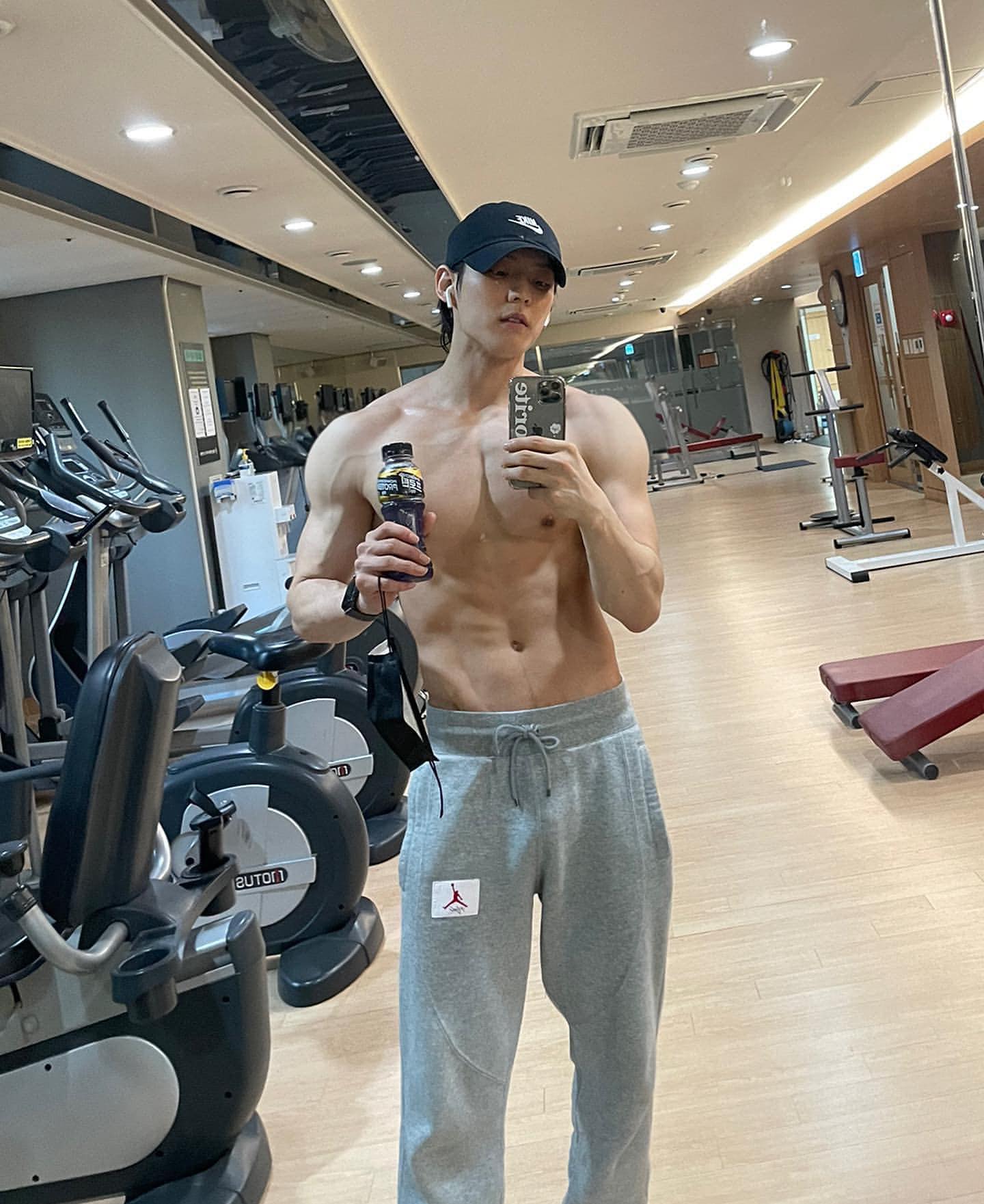 이말년 이미지