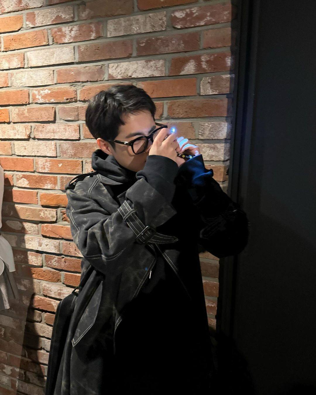 요새는 안경 쓰는 게 트렌드🤓 이미지5