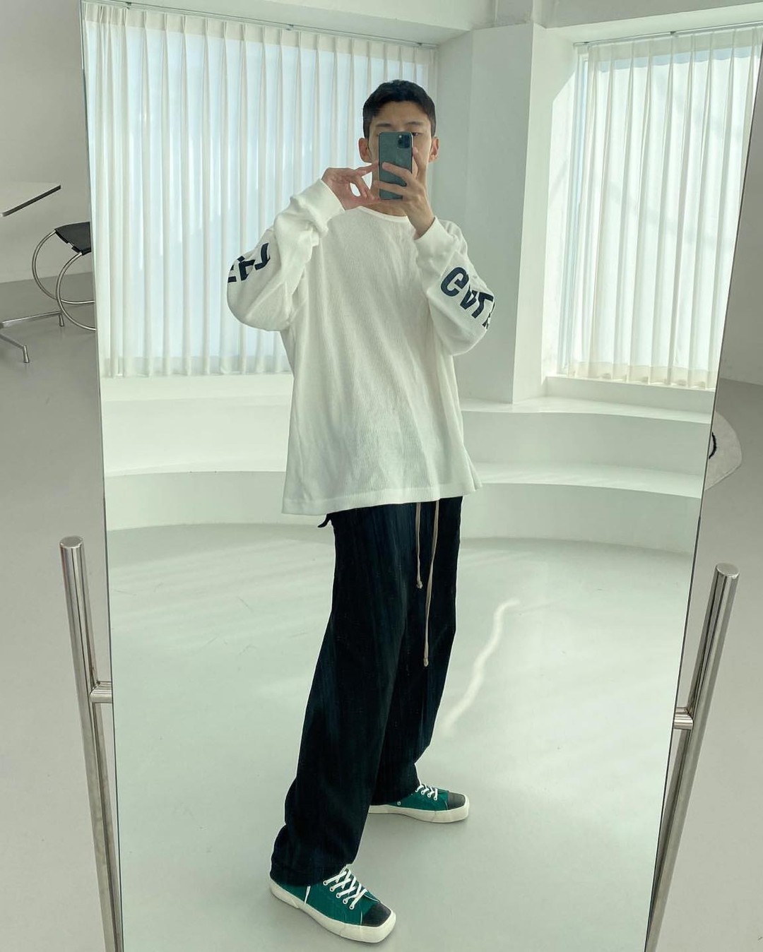 스퀘어포인트 스니커즈😎🔥참고
요즘 핫한 쉐잎 스니커즈 언다이드룸🙋🏻‍♂️👟라인업@추가 #광고 이미지8