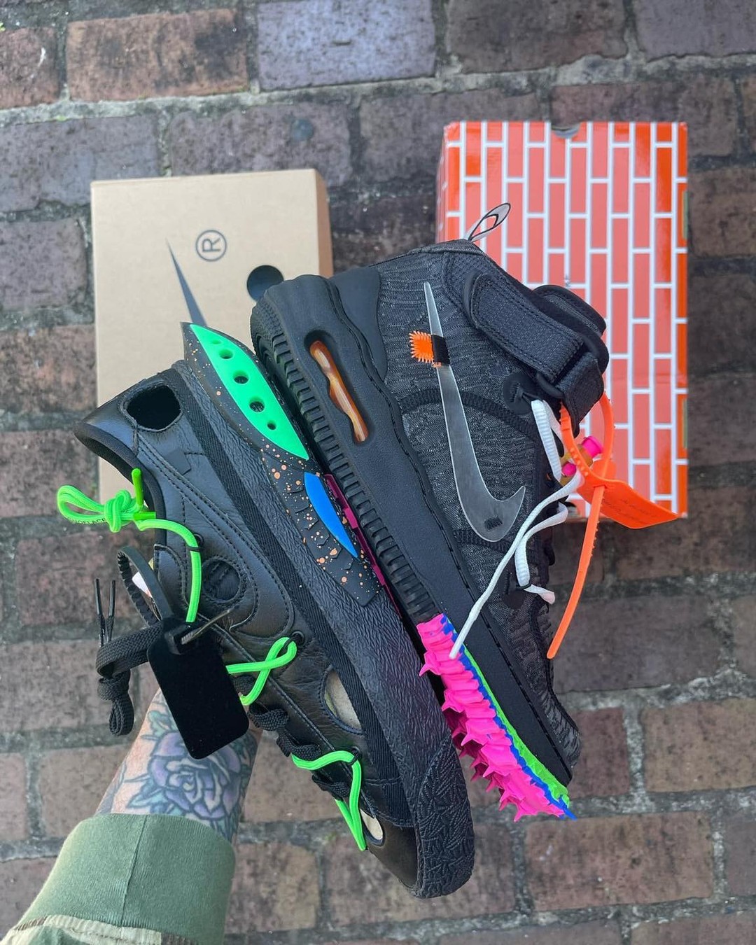 5월에 나올 오프화이트 미드🏷 이미지