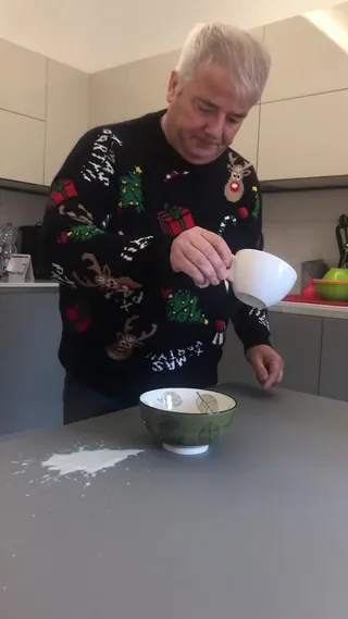 왜...항상...☕️🥛 이미지