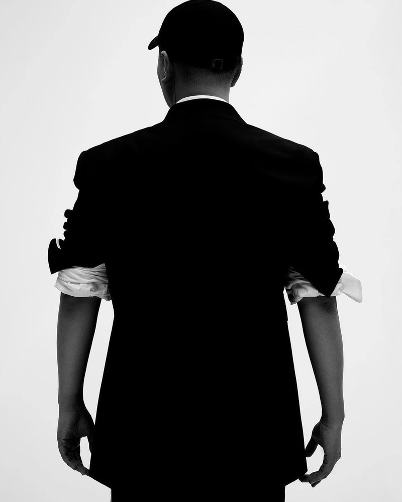 헬무트랭 디렉터가 된 피터도 패션♣️ 이미지1