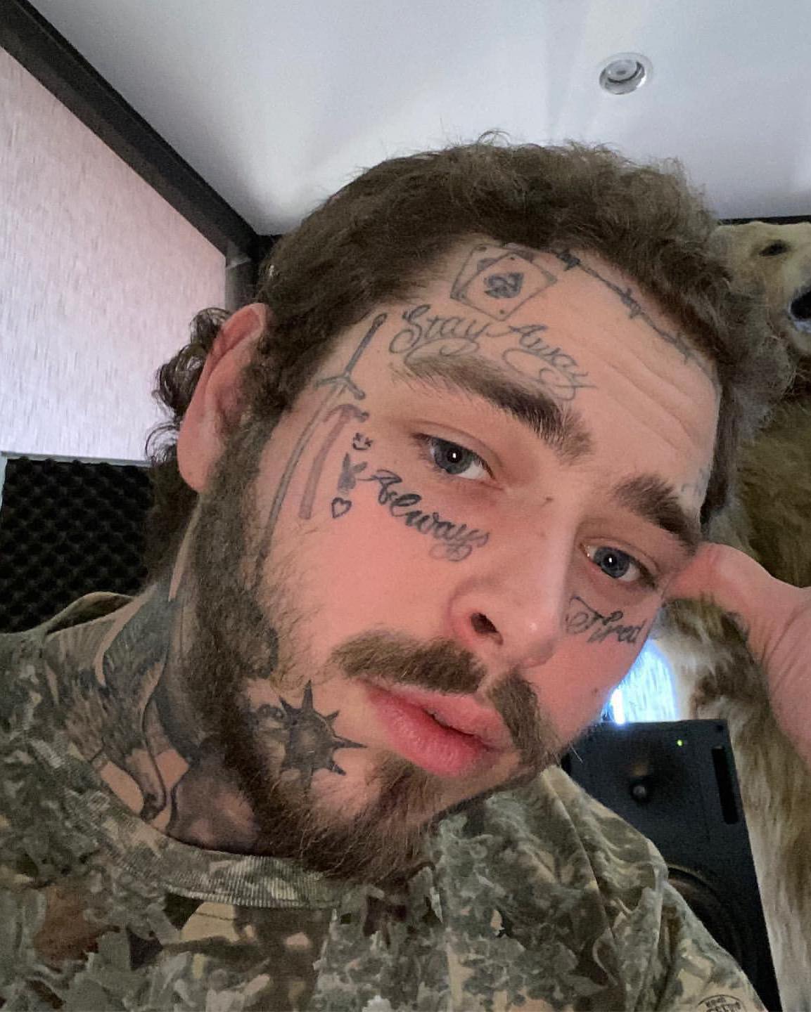 포스트 말론 이미지