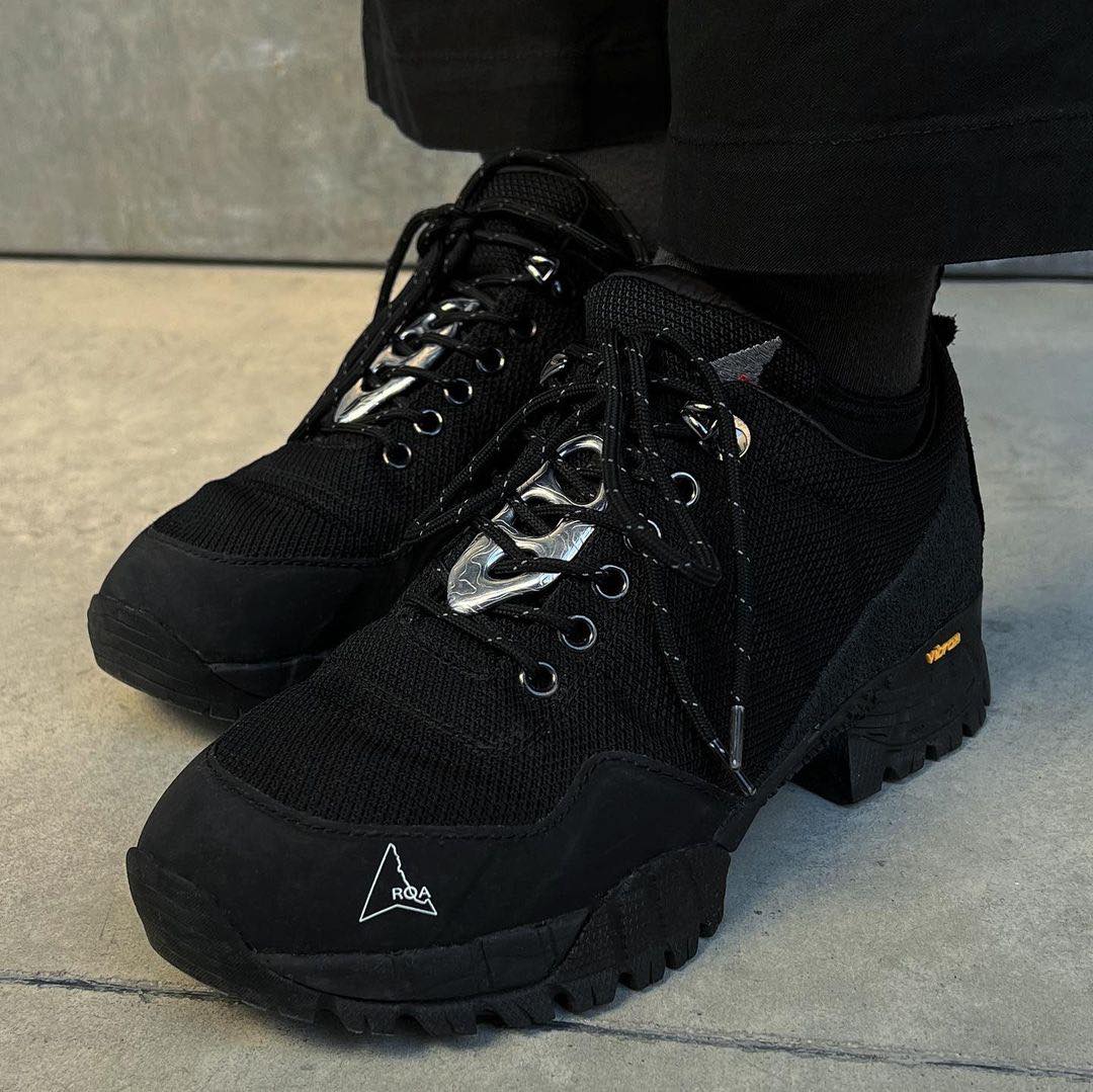 요새 눈에 밟히는 하이킹 스타일🏔 이미지