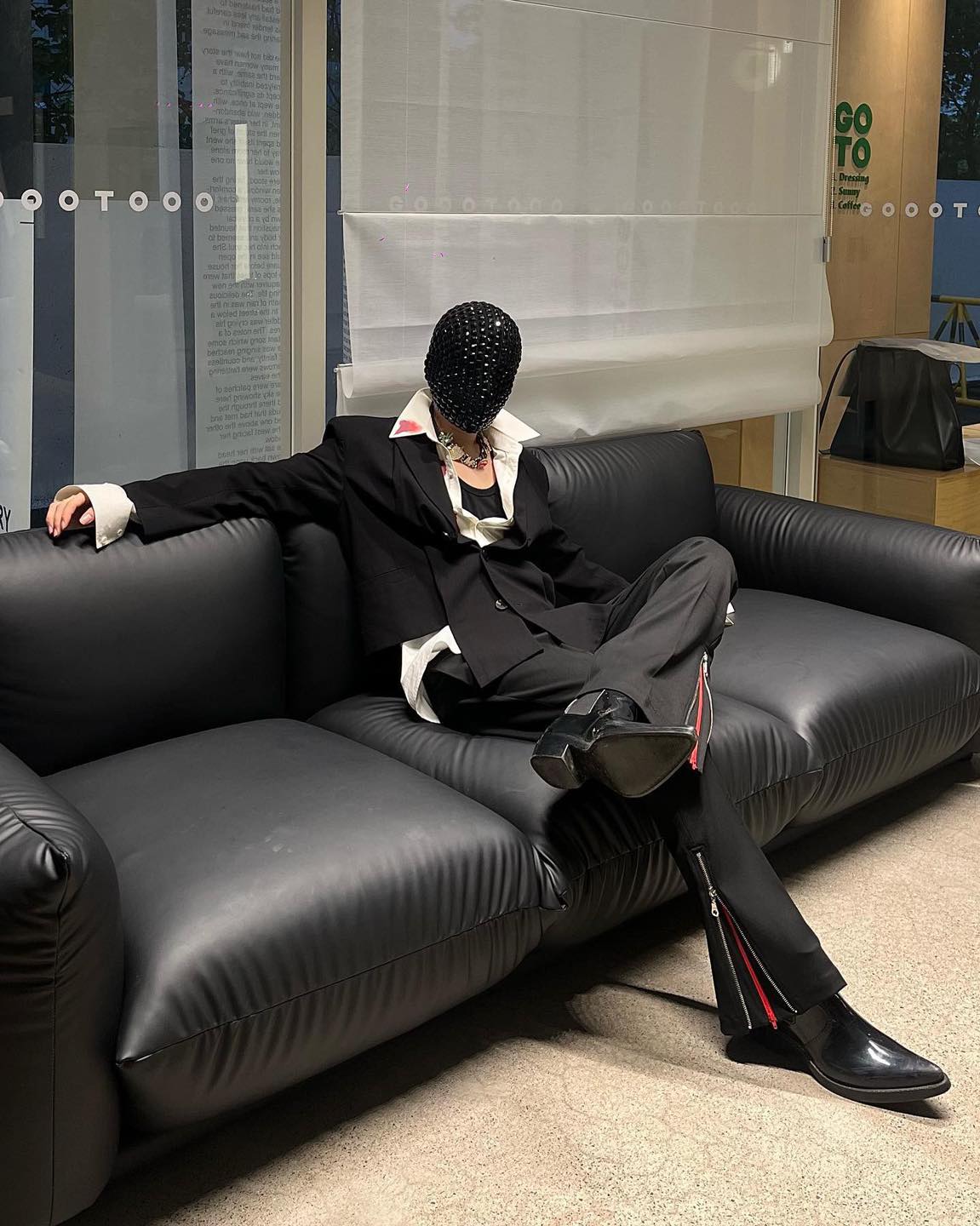 과감한 헤드피스 시선집중💥 이미지4