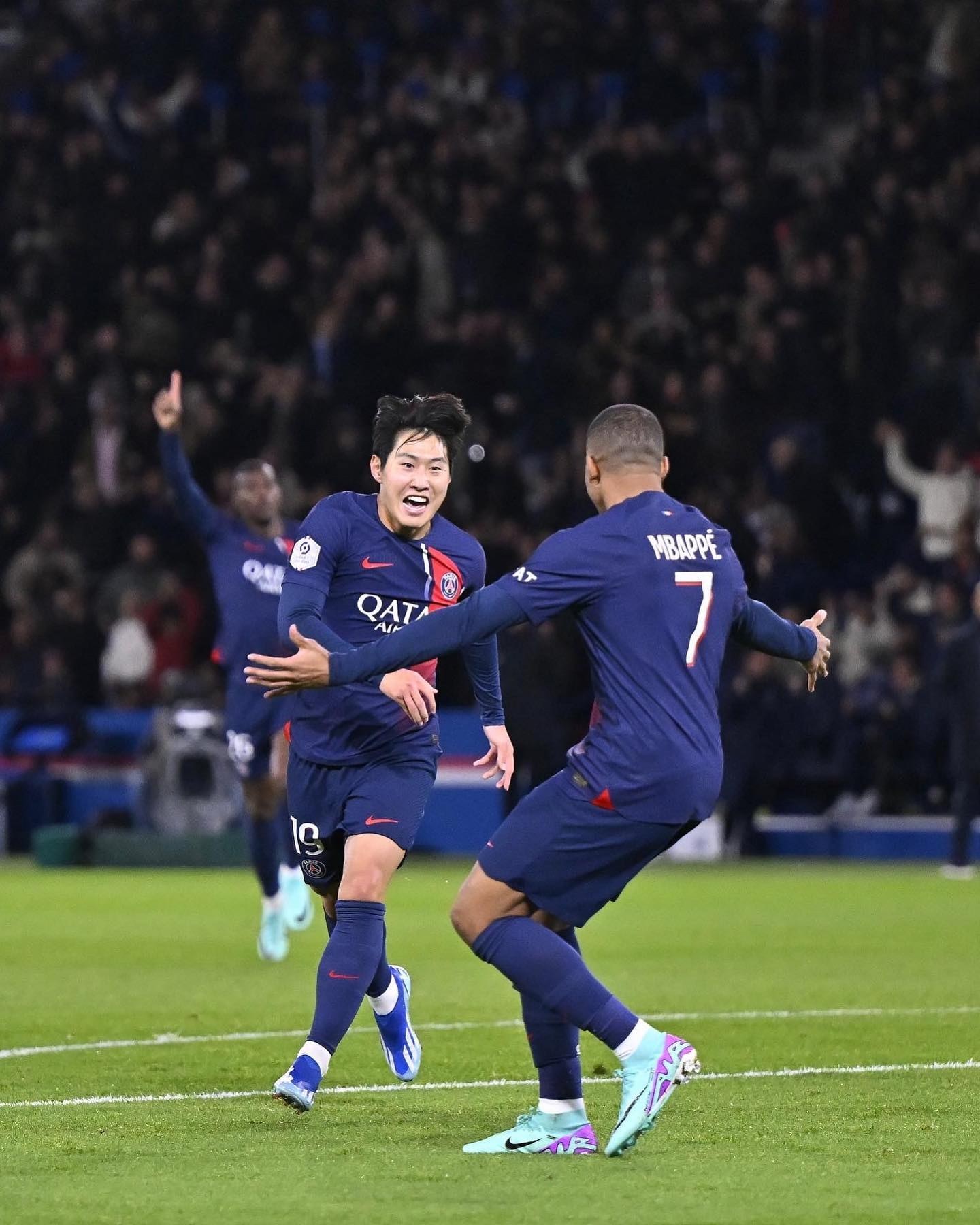 음바페 형 진짜 레알 가는거야?🇫🇷⚽️더 이상 이강인과의 브로맨스는 없는거야? 이미지3