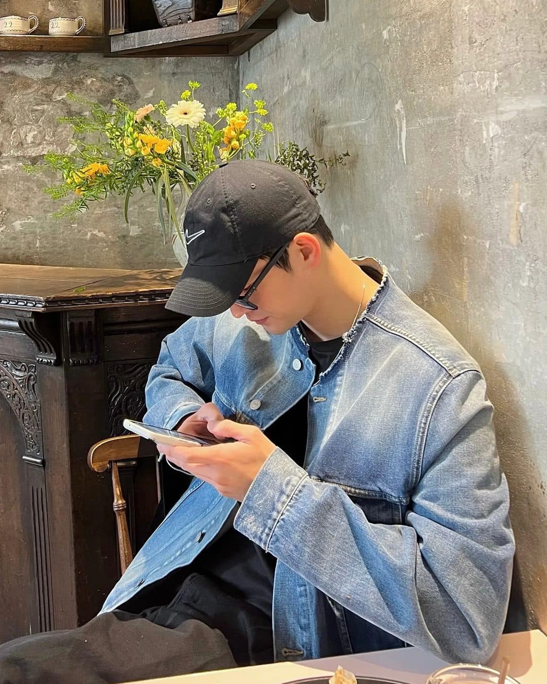 잘익은 데님자켓 입어야지🧞‍♂️👖 이미지