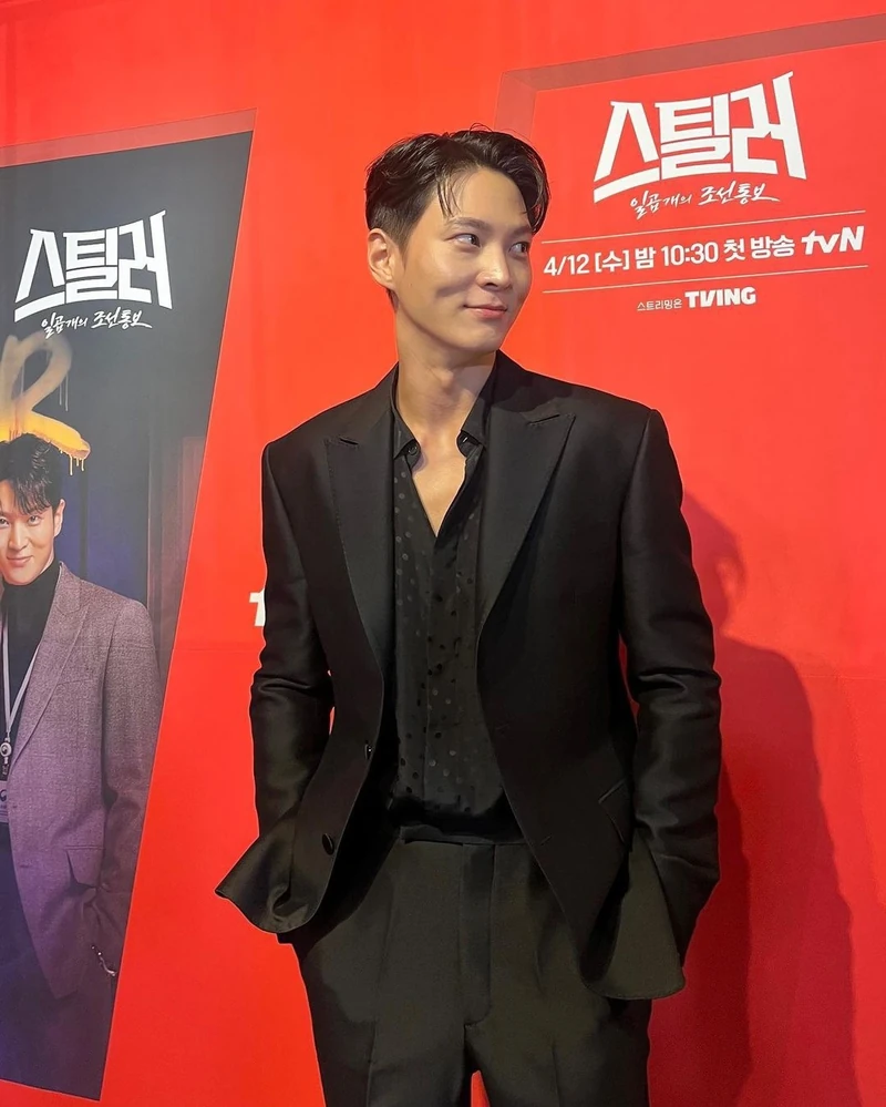 같은 남자도 반하는 정장핏🤵♂️ 이미지10
