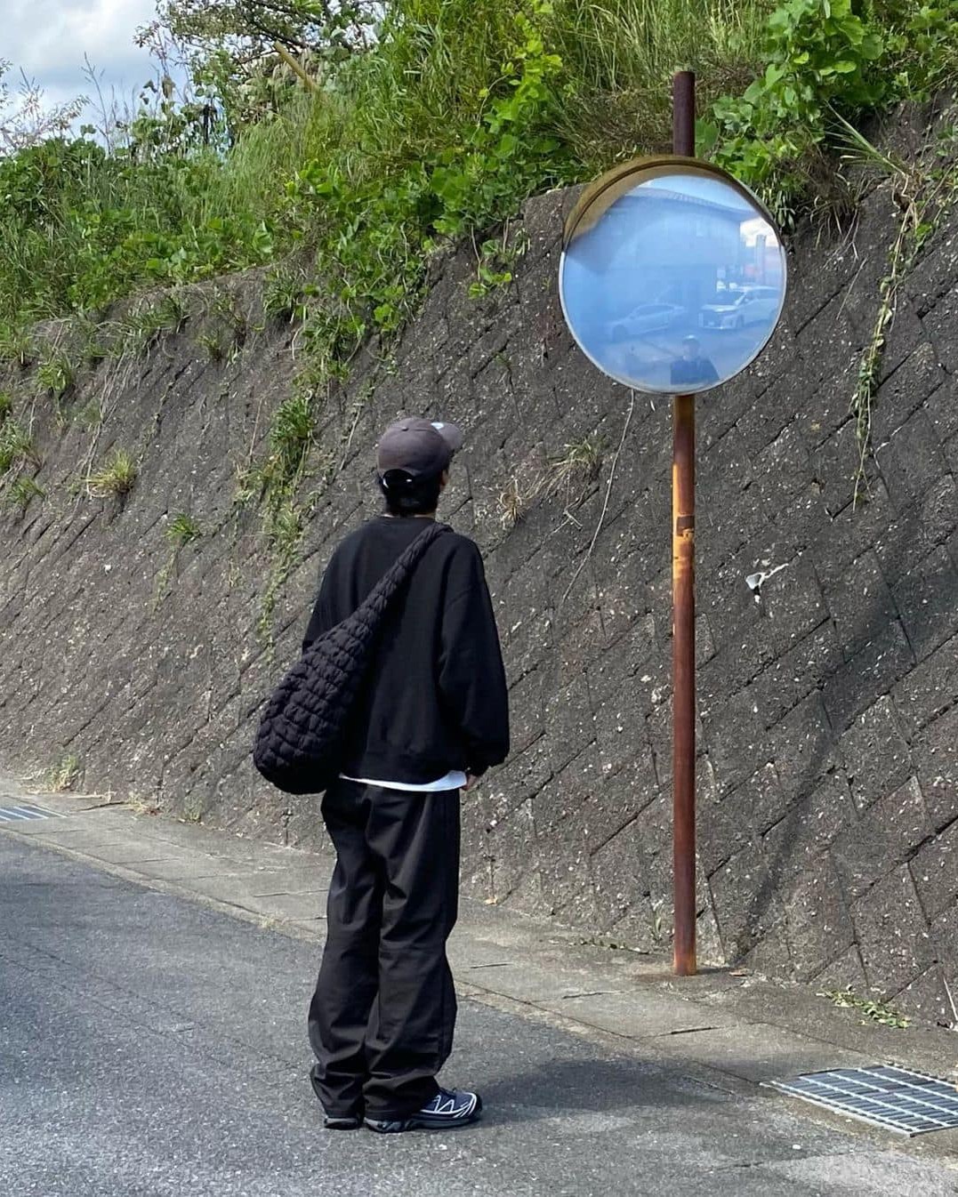 코스 퀼팅백은 블랙이지💣 이미지10