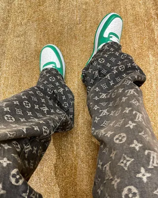 모노그램 수놓은 LV 팬츠들✨ 이미지