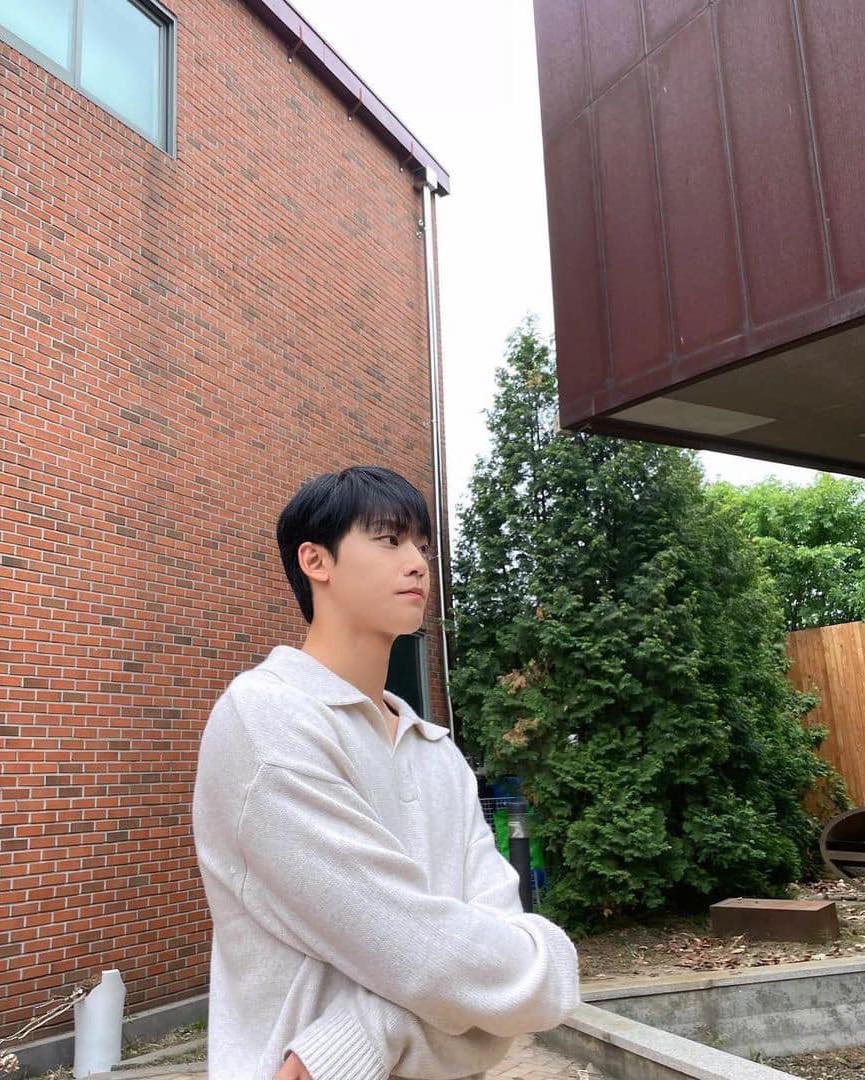 연진이에게 사랑받는 연하 착장📸 이미지"