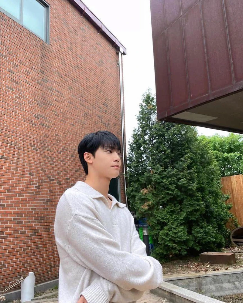 연진이에게 사랑받는 연하 착장📸 이미지1